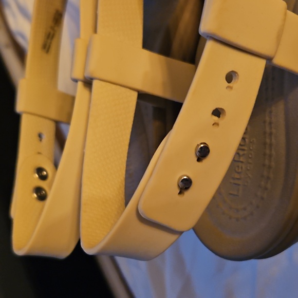 Crocs LiteRide Creme Wedge Sandals - Picture 5 of 6